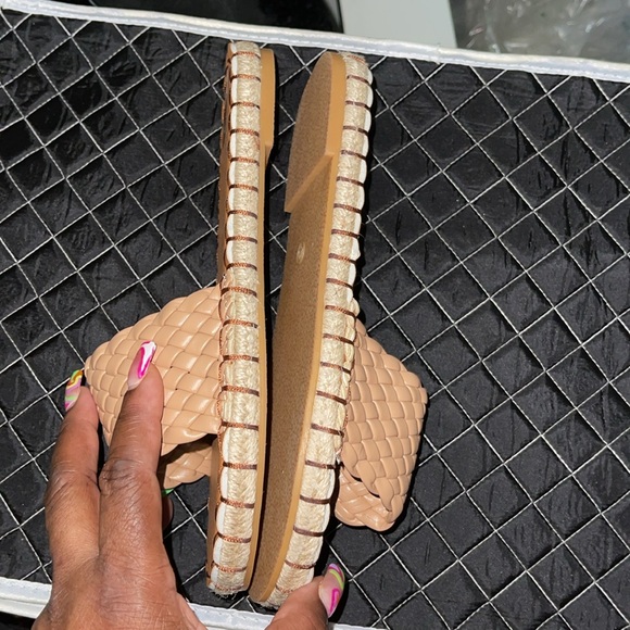 NWOT BRAIDED WOMENS (40) (US 9) SANDAL NUDE - Picture 9 of 9